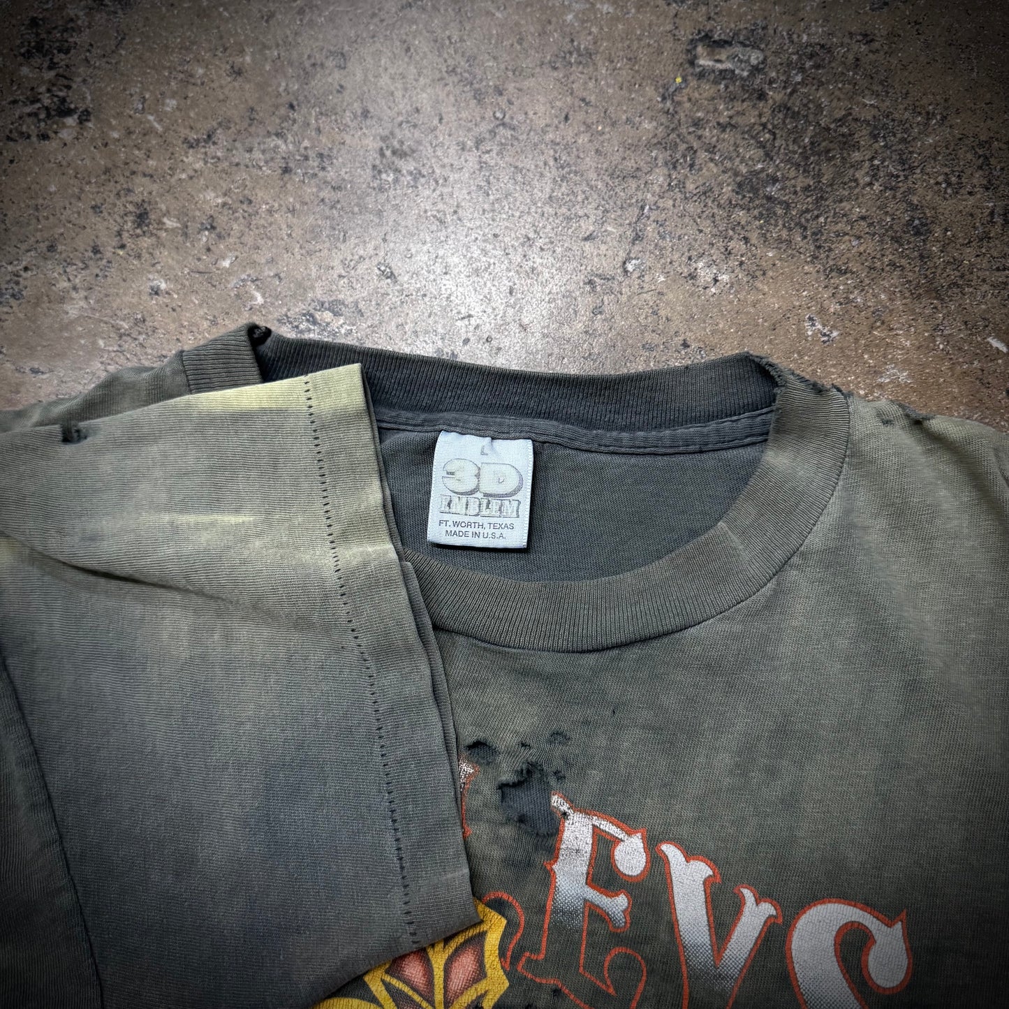 Vintage 3D Emblem Harley Davidson Whiskey Thrashed Faded Black Tee