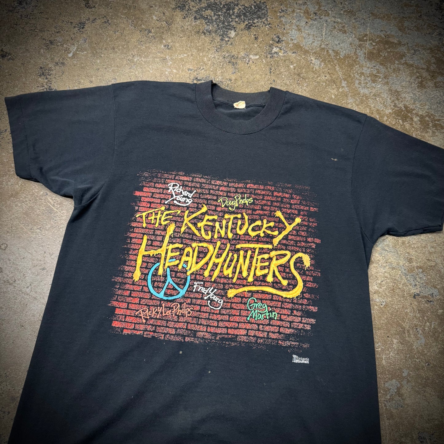 Vintage The Kentucky Headhunters Pickin’ on Nashville Band Tee