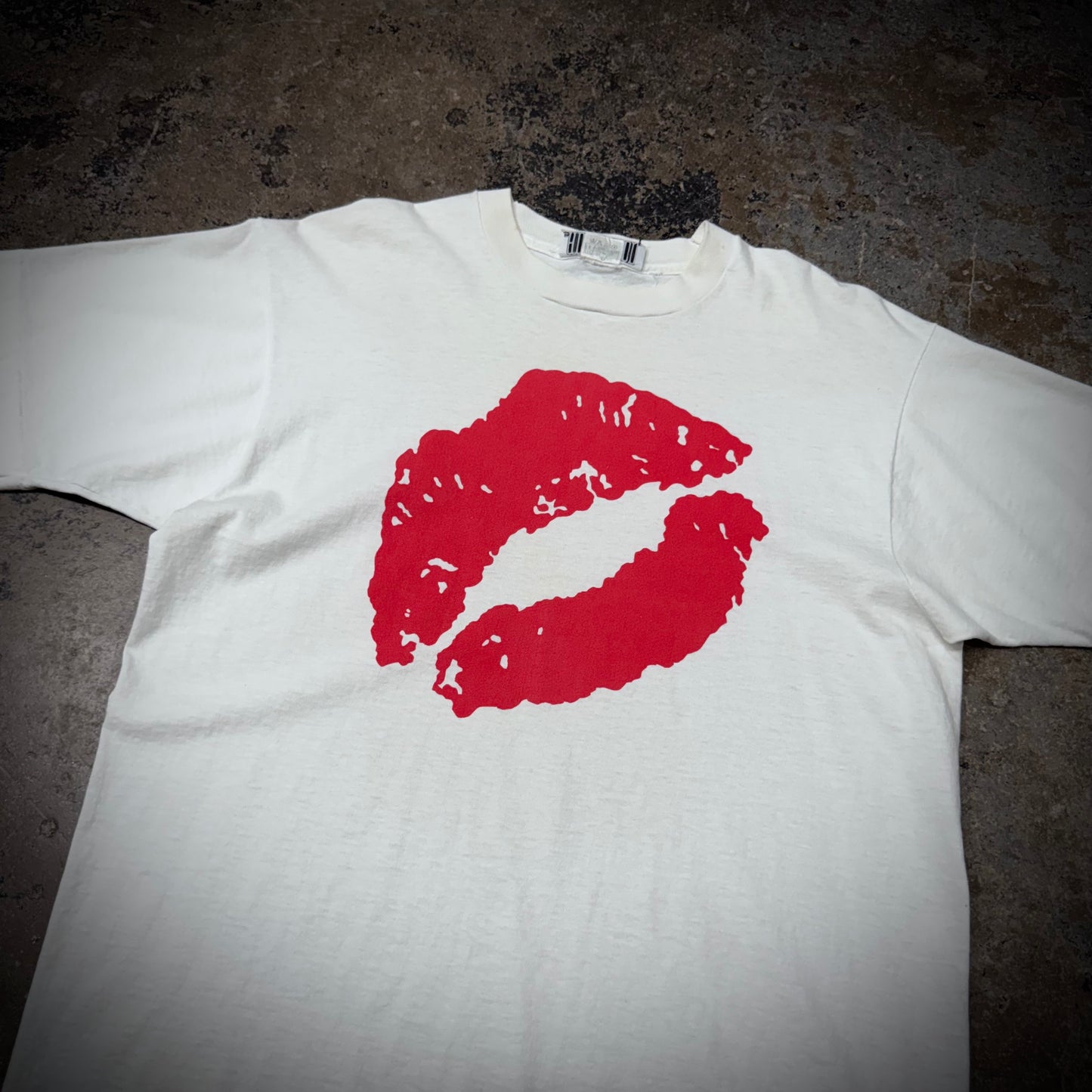 Vintage 90s Addiction Lipstick Kiss T-Shirt