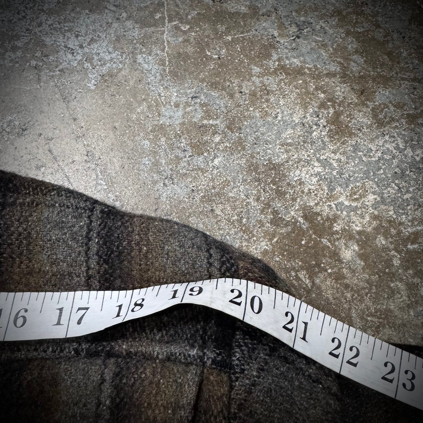 Vintage 50s/60s Thrashed & Repaired Plaid Wool Field & Stream Hobo Jacket