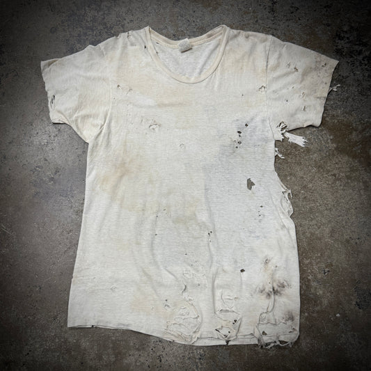 Vintage 80s/90s Thrashed Mud & Rust Stained Blank White Tee