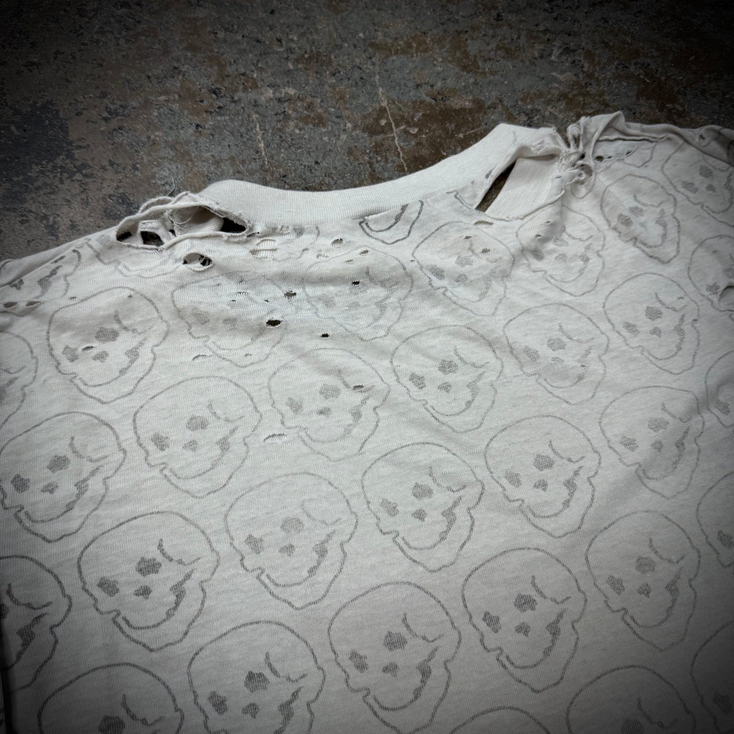 Vintage 90s Cheap Trick Skull AOP Thrashed Band Tee