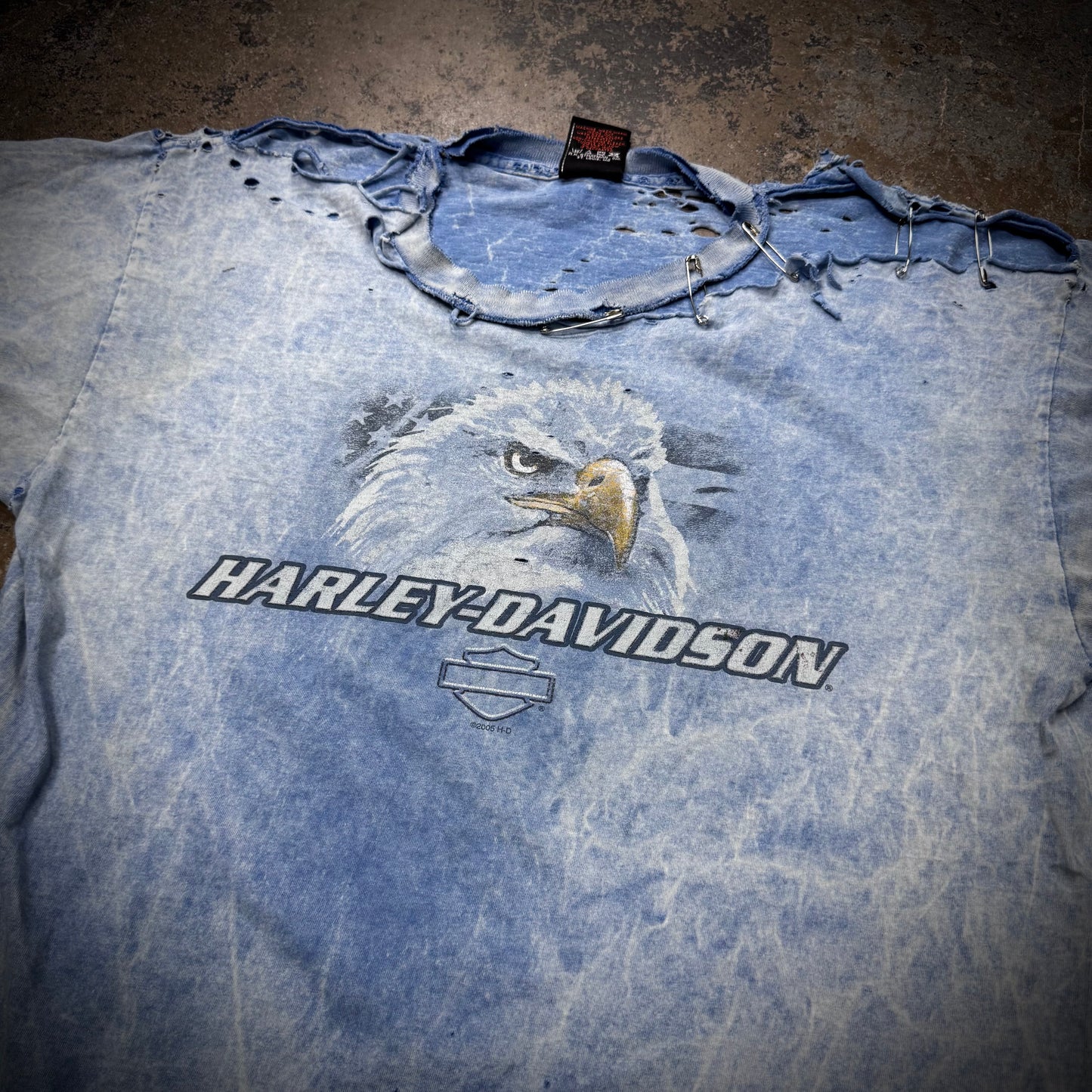Vintage 00’s Harley Davidson Eagle Faded Blue Thrashed Tee
