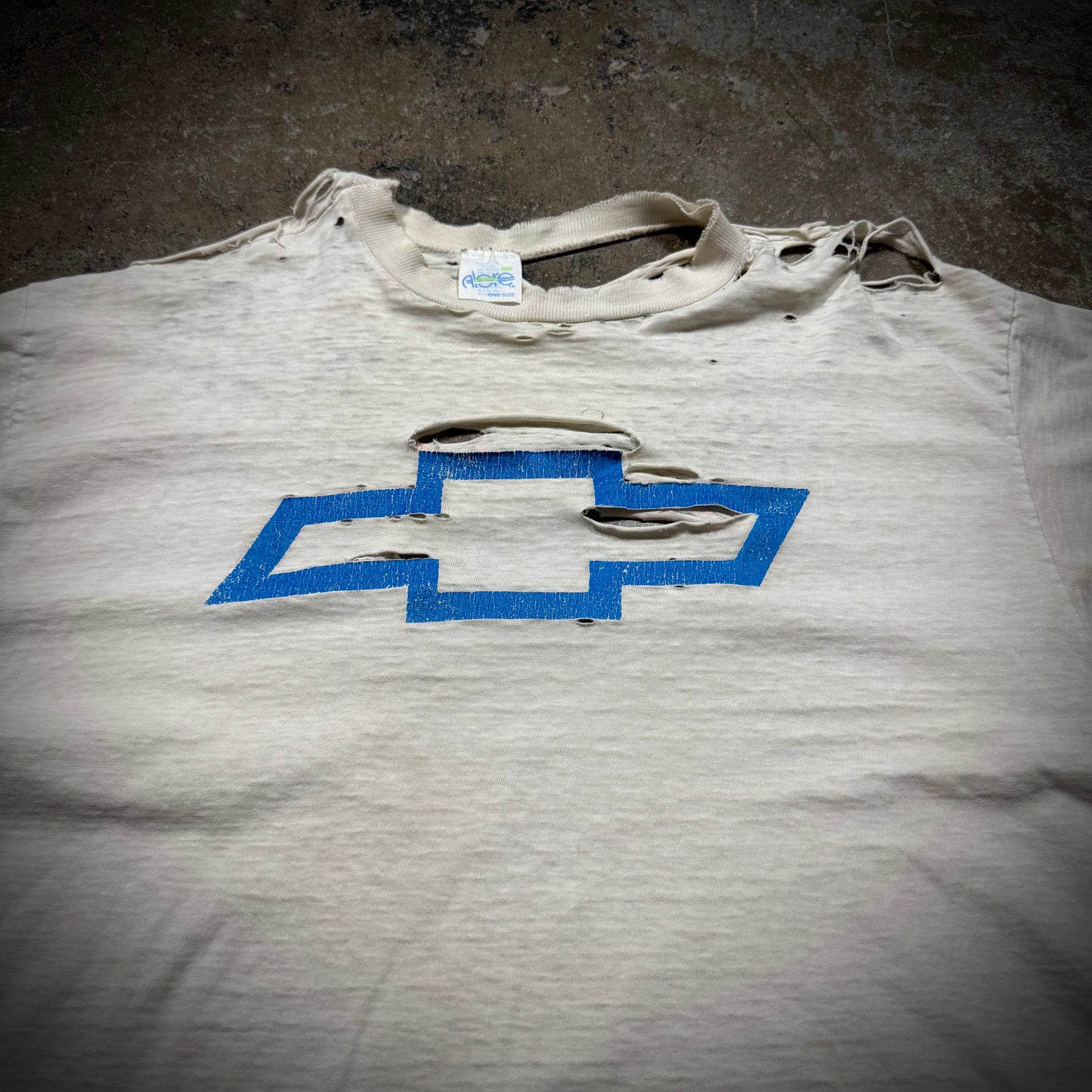 Vintage Chevy Logo Cropped Thrashed T-Shirt