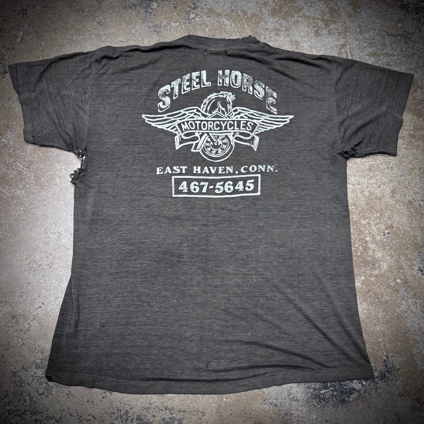 Vintage 80s Harley Davidson 3D Emblem Thrashed T-Shirt